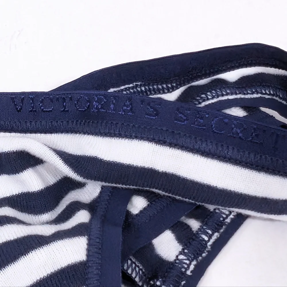 Victoria's Secret Vintage Low Rise Thong Medium NEW Women Signature Cotton Panty